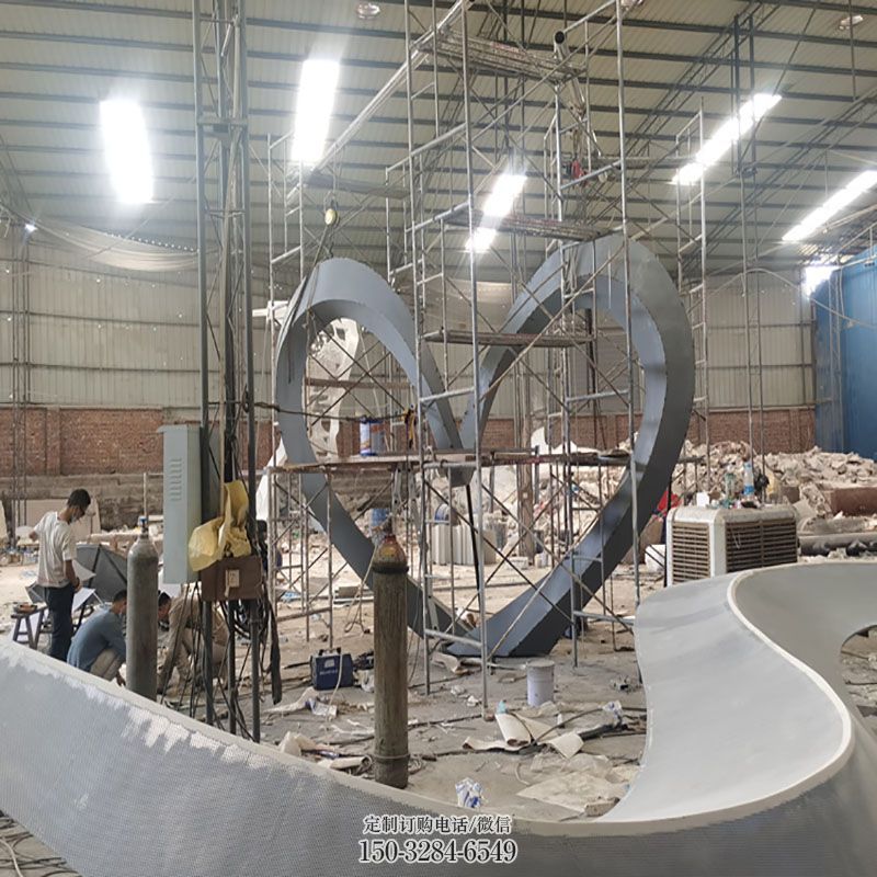 金属love雕塑承接,陆地摆件,灯光love雕塑制造商 金属love雕塑承接,陆地摆件,灯光love雕塑制造商